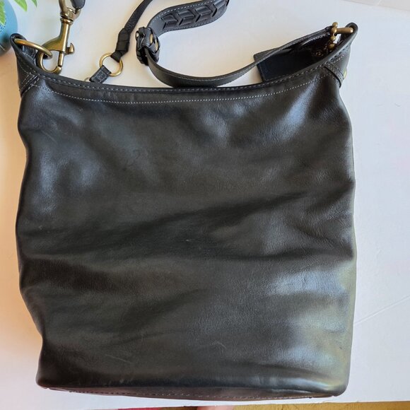 EUC Coach Legacy Bleecker Tattersall Large Leather Duffle #11423 in Navy - Picture 7 of 16